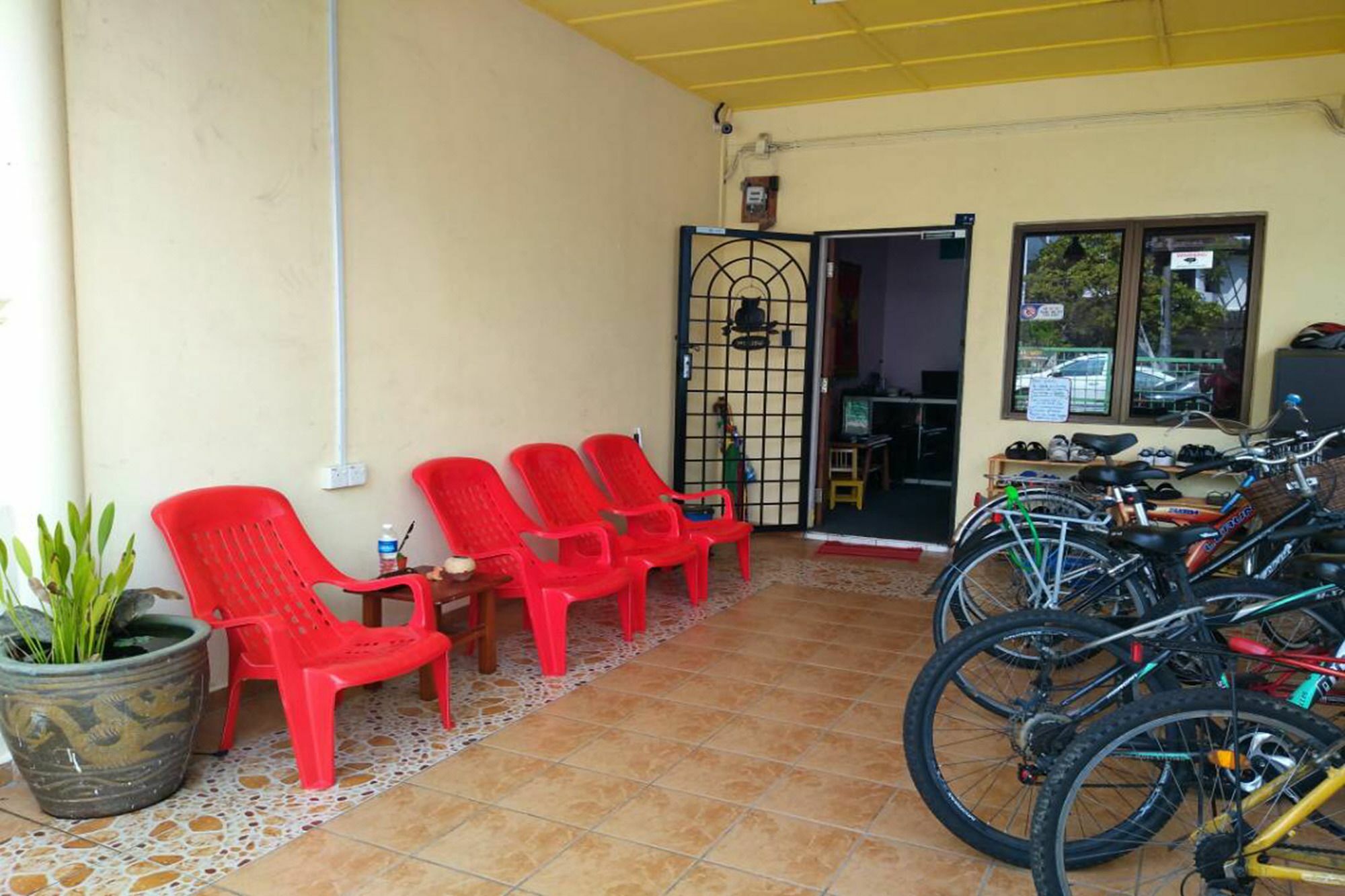 Oyo Home 90229, 3 Little Birds Homestay 4Bhk Malacca Kültér fotó